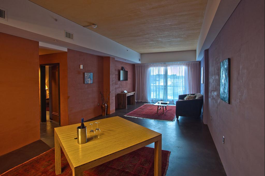 בלטימור Inn At The Black Olive חדר תמונה